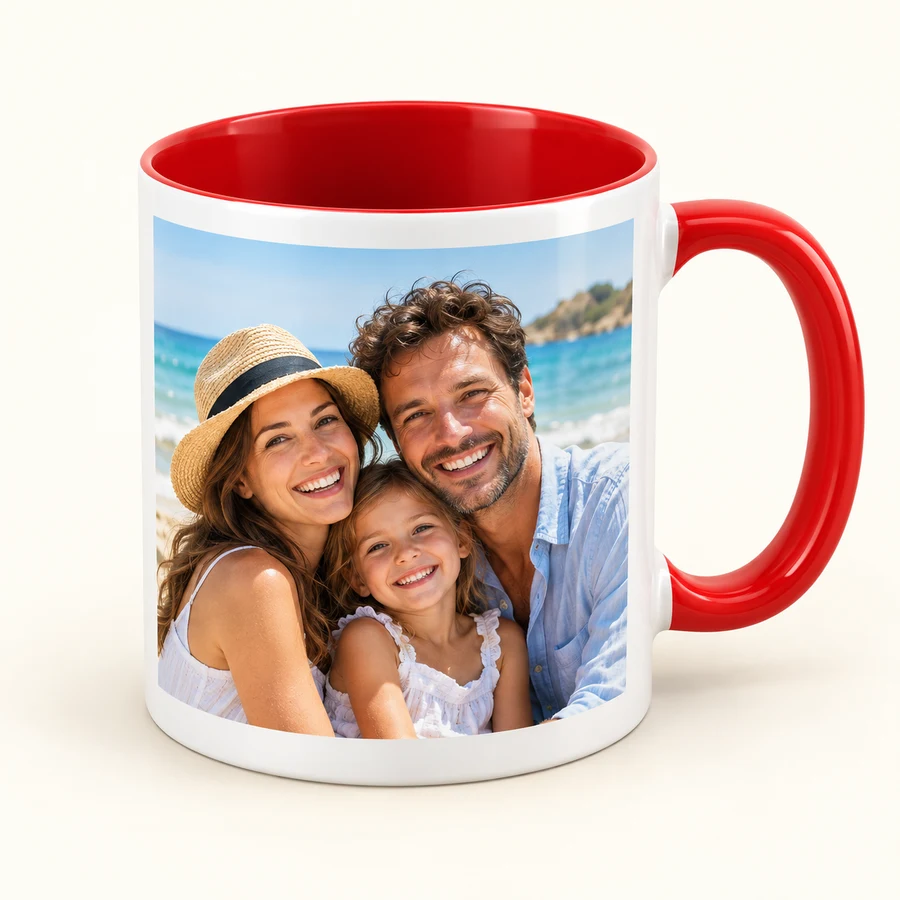 Mug rouge personnalisé avec une photo